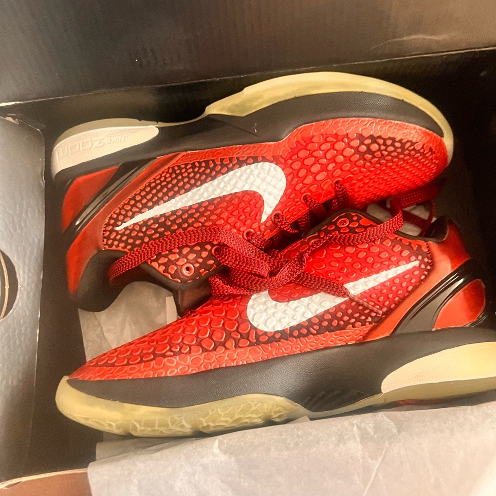 Nike Kobe VI protro (men’s 6.5 /womens8)